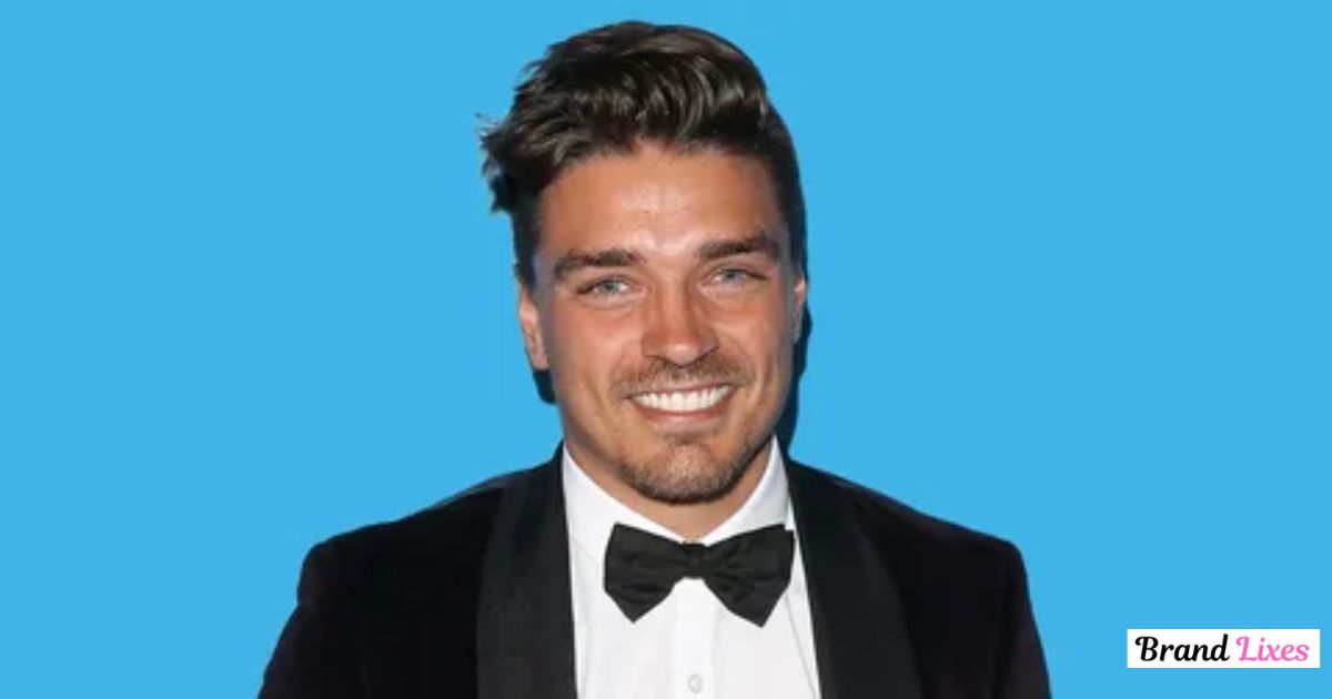 Dean Unglert Net Worth