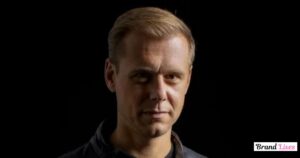 How Does Armin Oskouei Make Money?